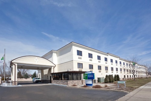 Holiday Inn Express Cleveland Airport - Brook Park